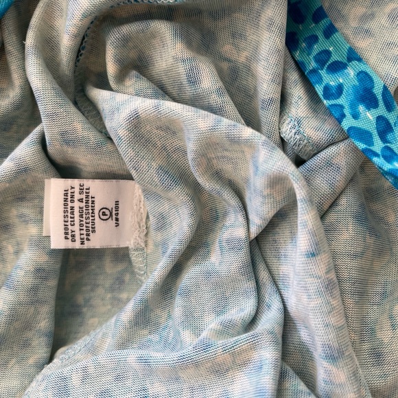 Diane von Furstenburg New Julian Two Petal Dreams Blue Color Wrap Dress size 0 - Picture 8 of 10